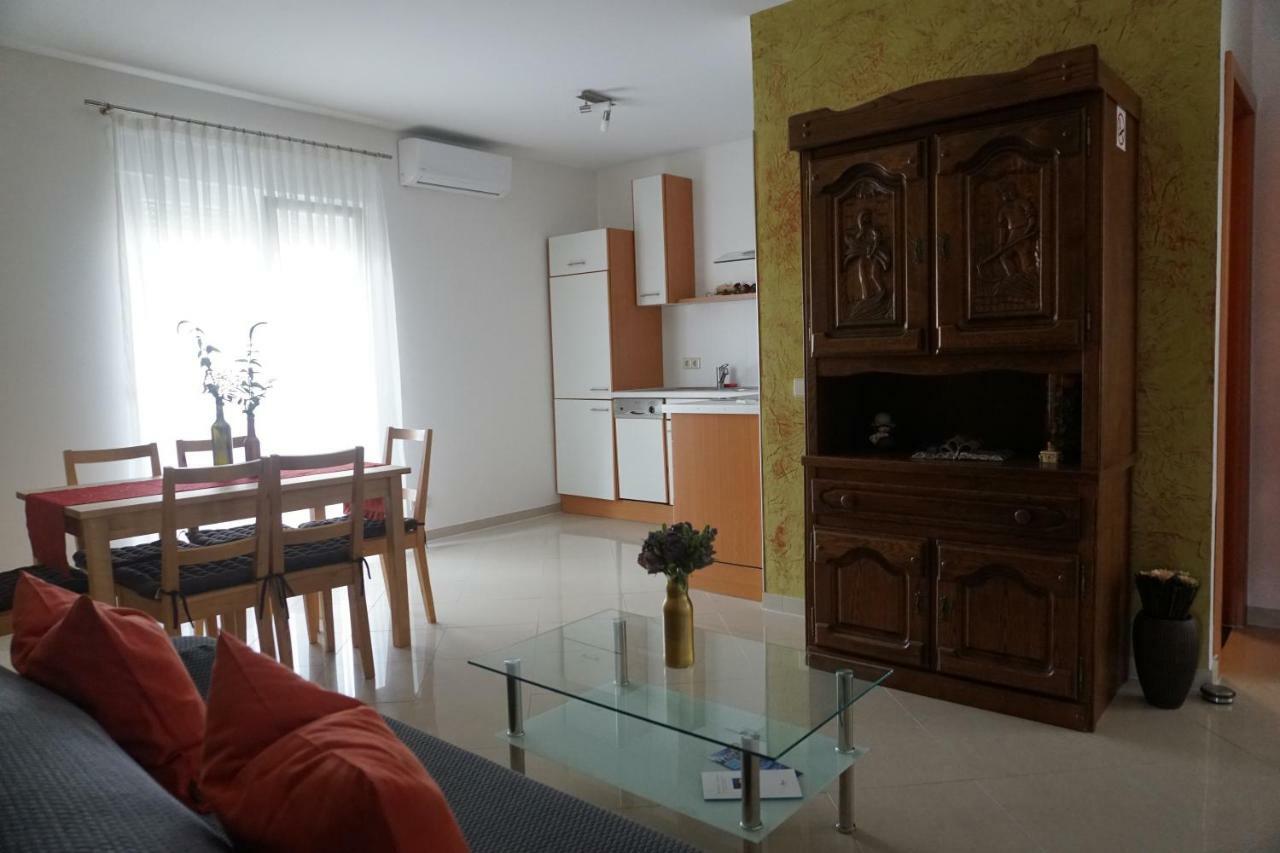 Apartment Kozina Podstrana Zewnętrze zdjęcie